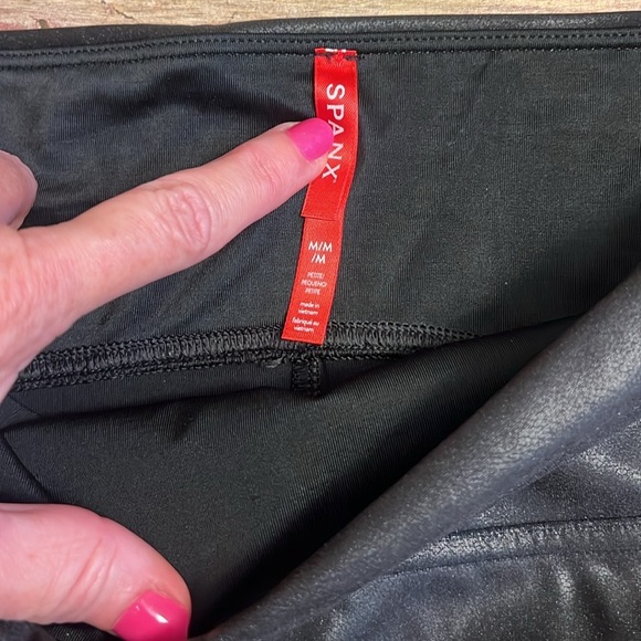 Spanx,Slimming Black Shimmer, Must Own A Pair of Spanx🔥🔥, EUC, Size Med. - Picture 3 of 12